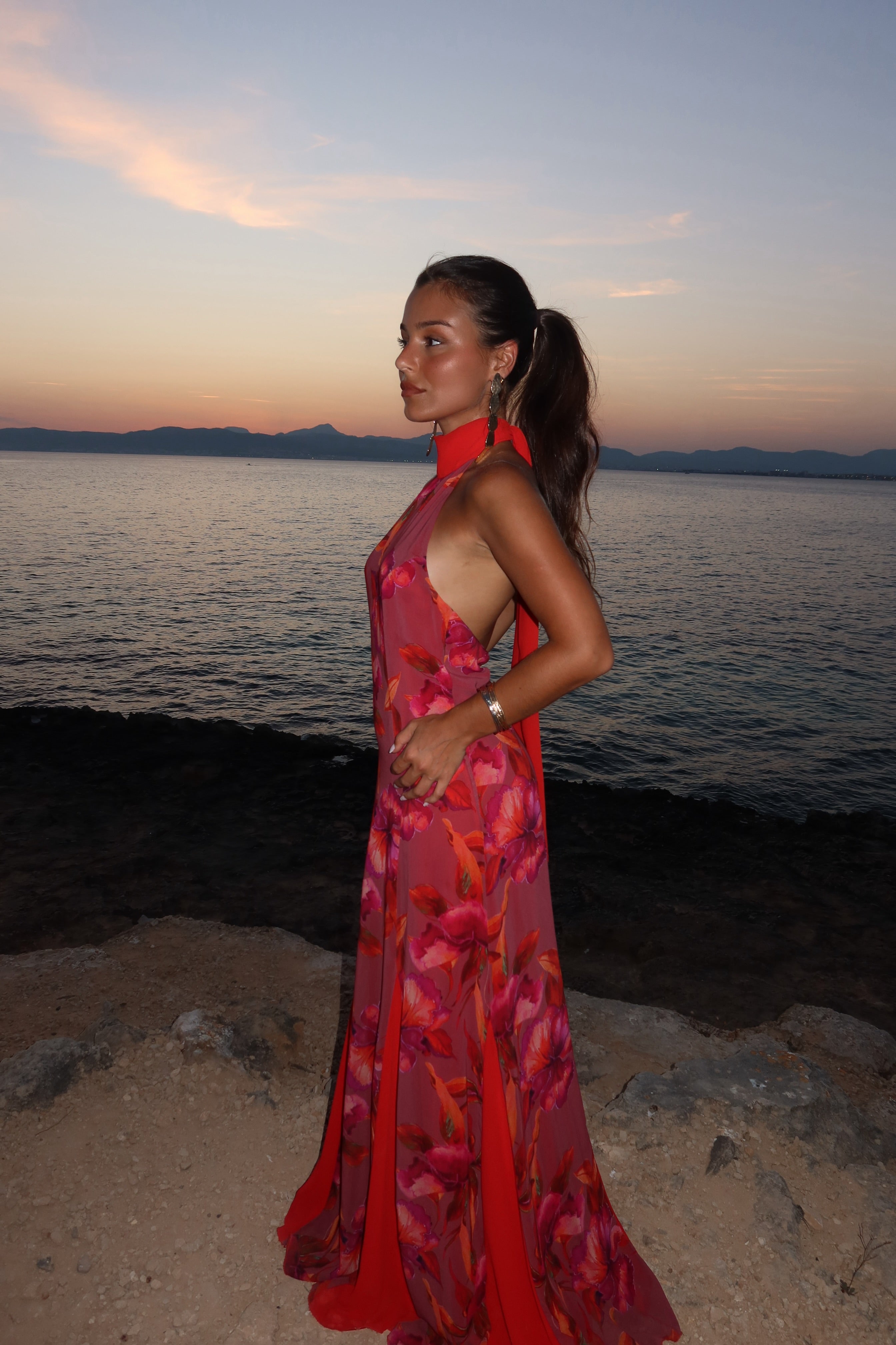 Vestido Floral Halter Sol