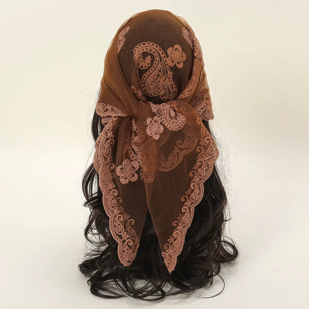 Pañuelo bordado Esmeralda