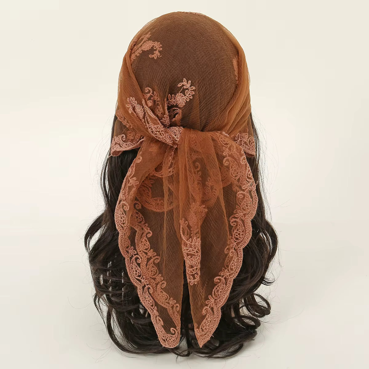 Pañuelo bordado Esmeralda