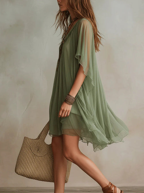 Abito Mini Fluttuante in Chiffon Verde con Scollo a V