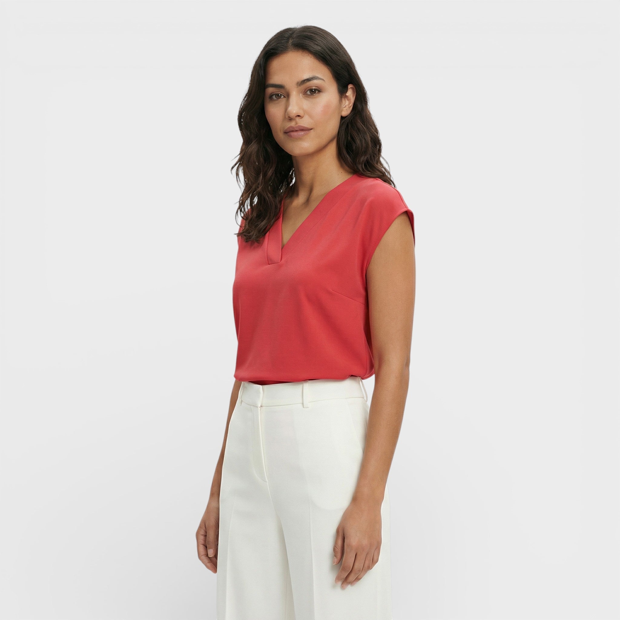 Blusa escote pico elegante Sandra
